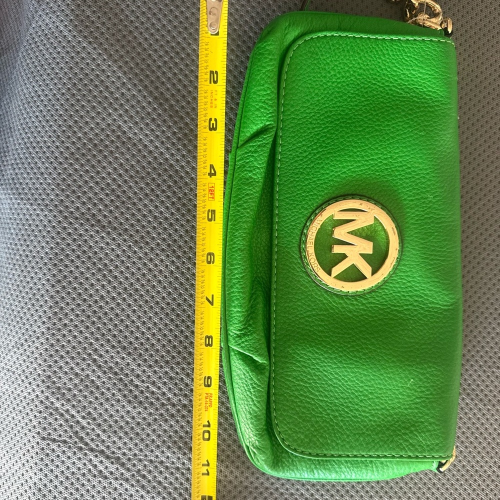 Michael Kors Emerald Green Leather Clutch - Picture 12 of 13